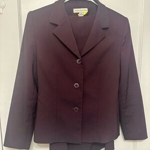 SOLD Amanda Smith 3 Piece Skirt Suit Set